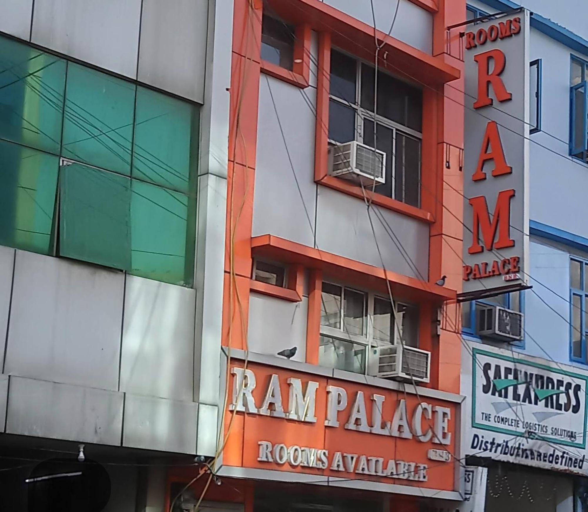 Ram Palace Deli Exterior foto